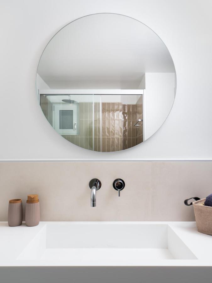 The H Experience - Eclectic Spacious Apartment Near Venetian Castle - 1 Ираклион Экстерьер фото